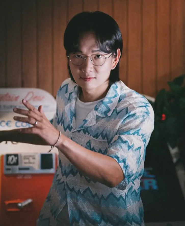 장성규 아나운서 팔찌 착용
